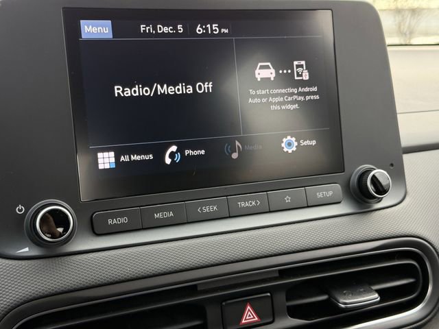 Used 2023 Hyundai Kona SE image 15