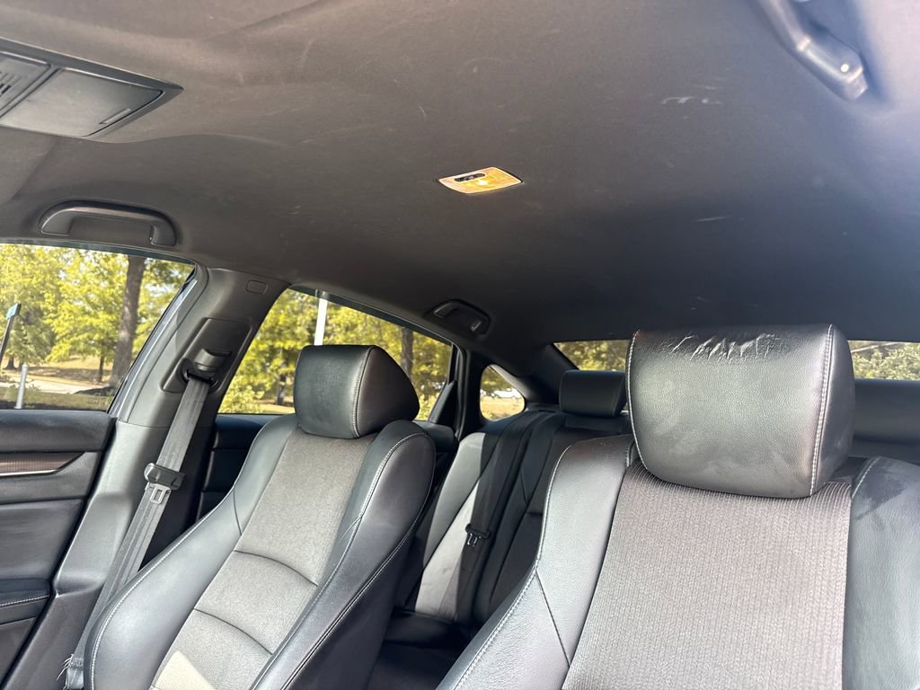 Used 2018 Honda Accord Sport image 29