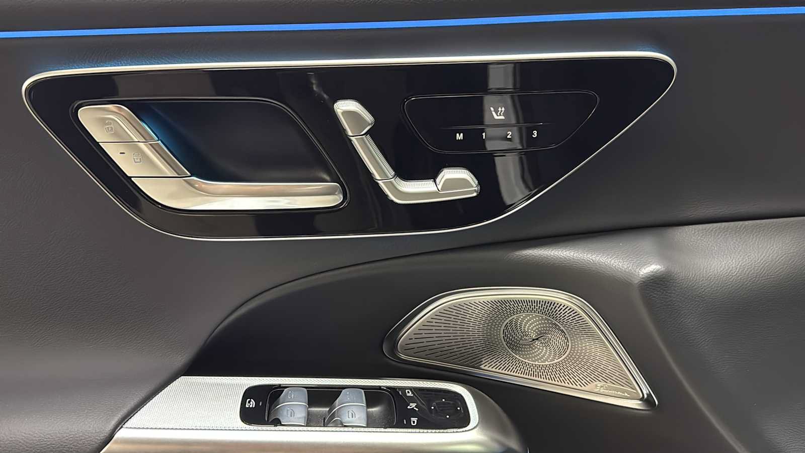 New 2027 Mercedes-Benz E 350 4MATIC Sedan image 16