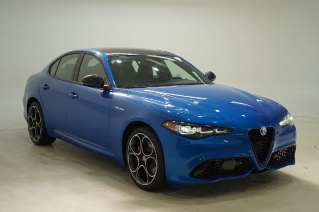 New 2025 Alfa Romeo Giulia AWD image 1