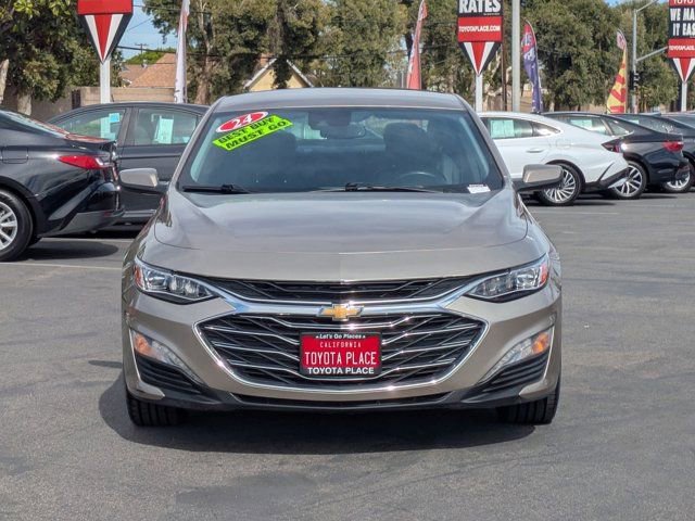 Used 2024 Chevrolet Malibu LT FWD image 2