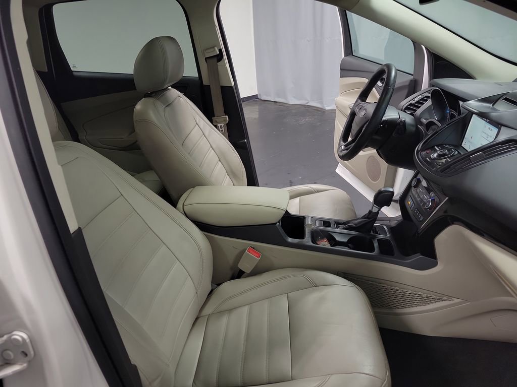 Used 2018 Ford Escape Titanium image 22