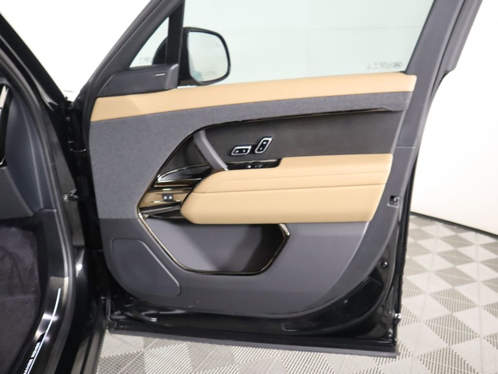 New 2026 Land Rover Range Rover Sport SE image 27