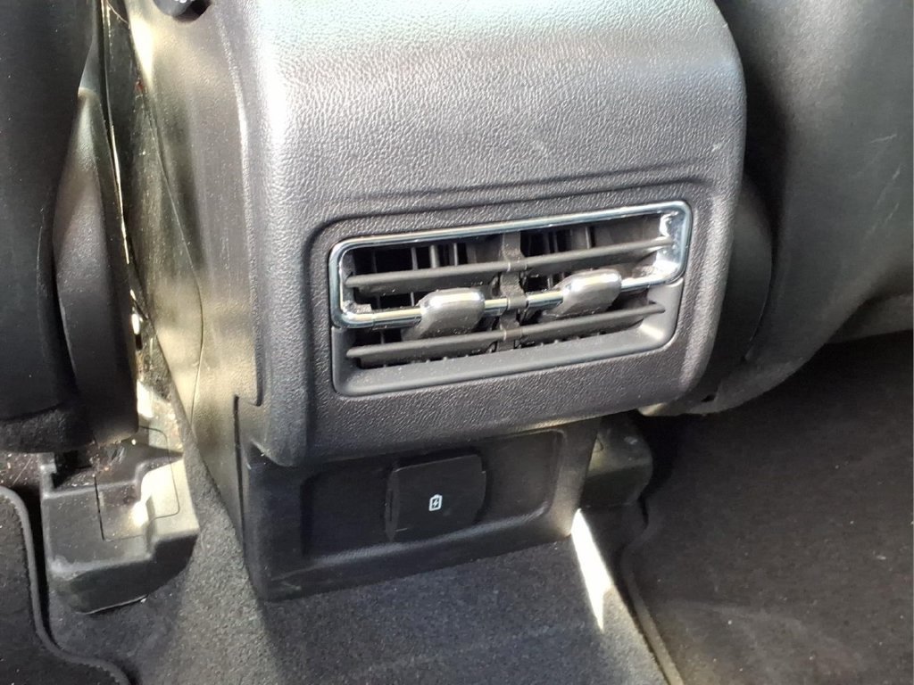 Used 2023 Lincoln Corsair AWD image 17