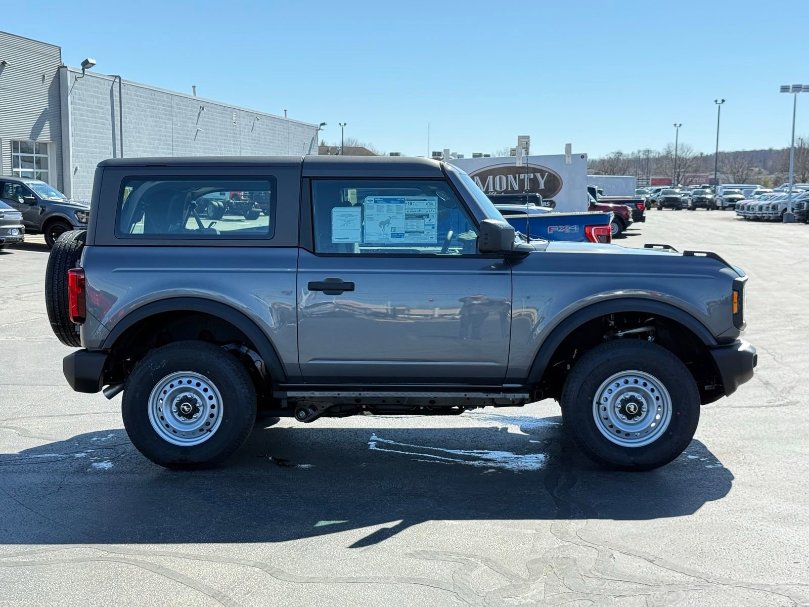 New 2026 Ford Bronco 2-Door image 7