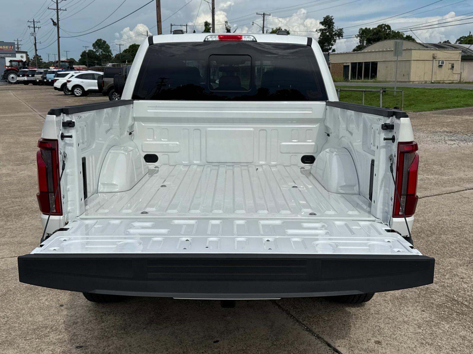 New 2025 Ford F150 Lariat w/ Equipment Group 501A Mid image 6