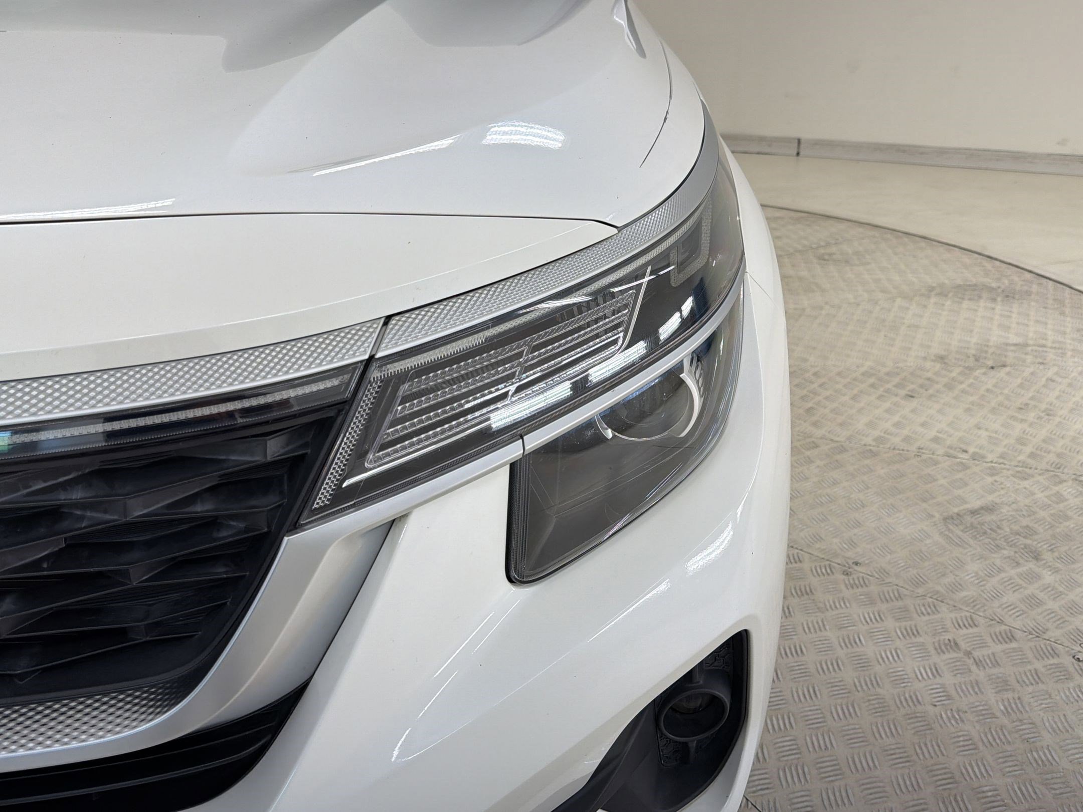 Used 2021 Kia Seltos S image 11