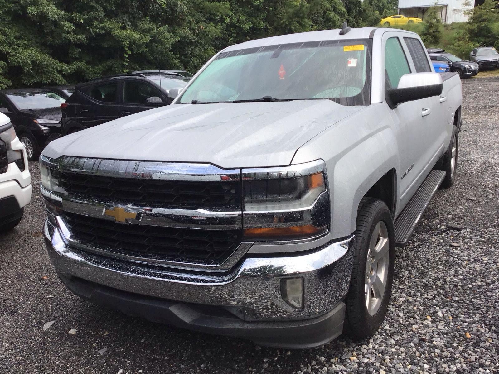 Used 2017 Chevrolet Silverado 1500 LT w/ All Star Edition RWD image 2