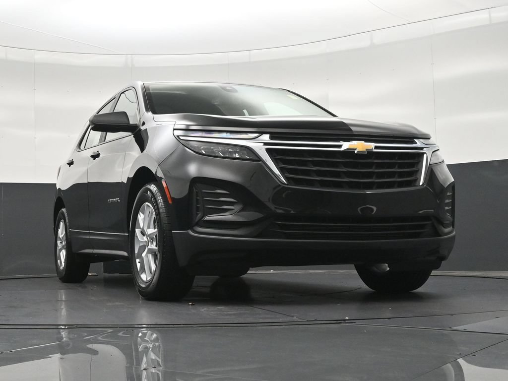 Used 2024 Chevrolet Equinox LS FWD image 30