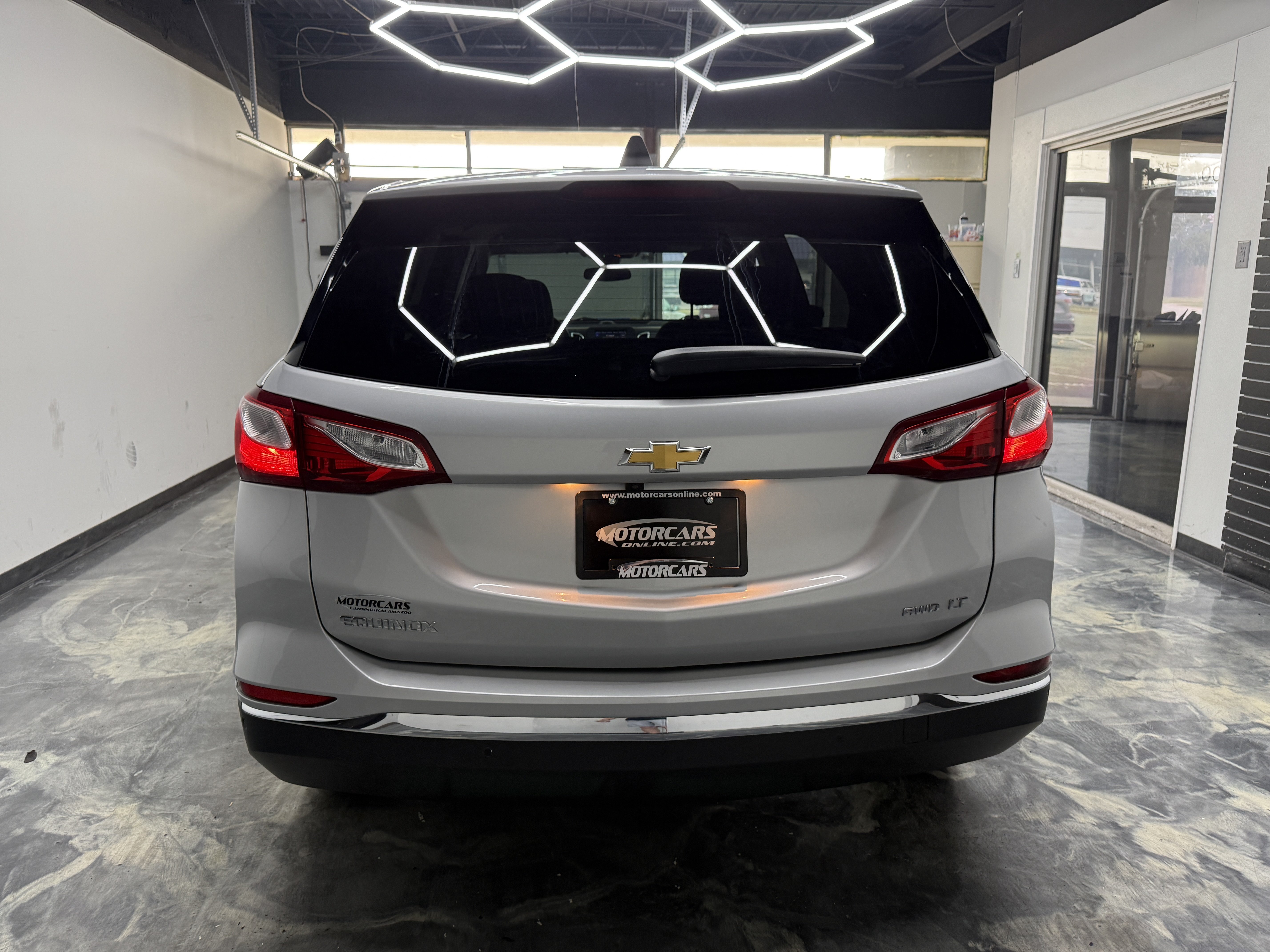 Used 2020 Chevrolet Equinox LT w/ Driver Convenience Package AWD/4WD image 4