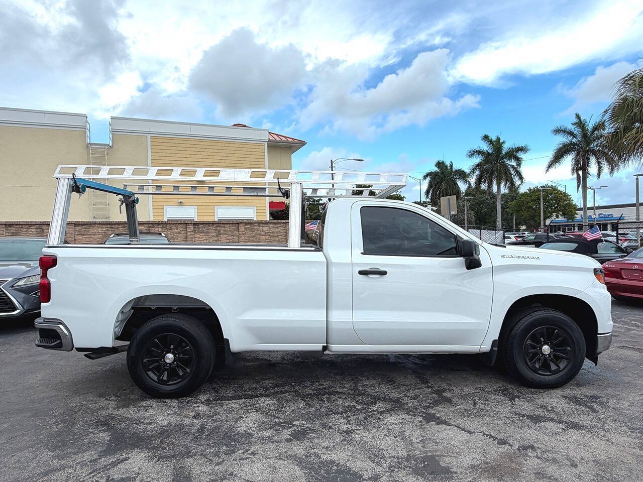 Used 2022 Chevrolet Silverado 1500 W/T RWD image 13