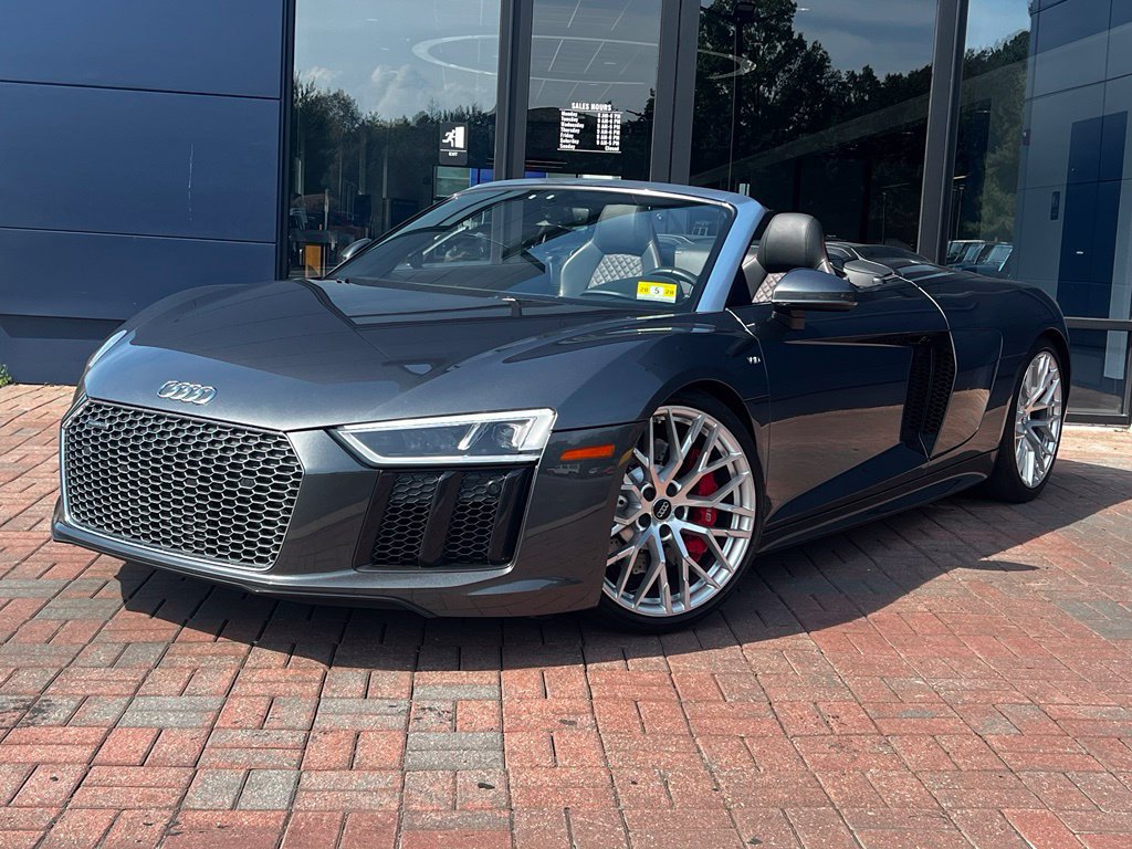 Used 2017 Audi R8 V10 w/ Carbon Exterior Package