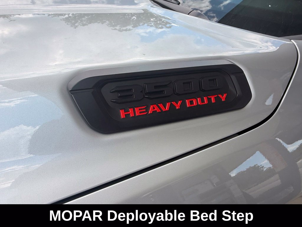 New 2026 RAM 3500 Big Horn AWD/4WD image 33