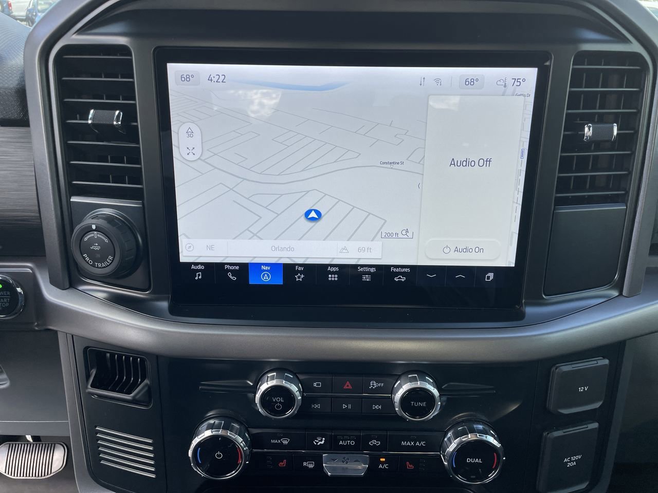 Used 2025 Ford F150 Lightning XLT image 21