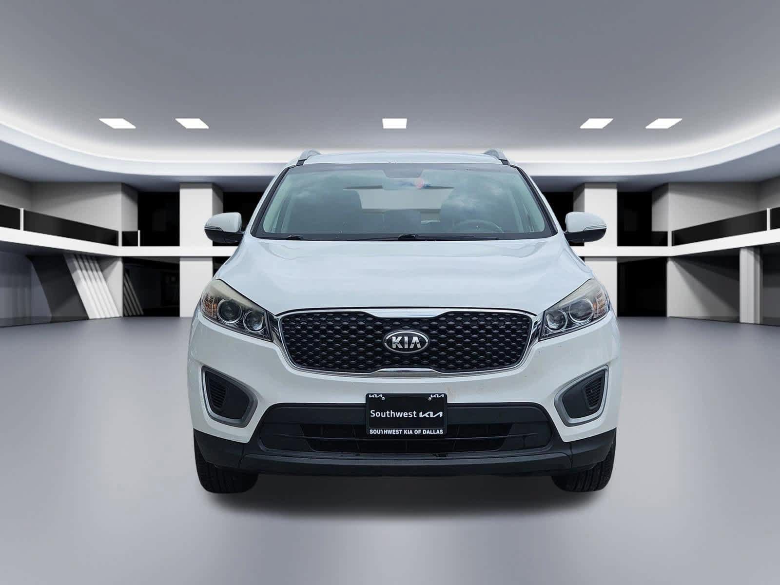 Used 2018 Kia Sorento FWD image 9