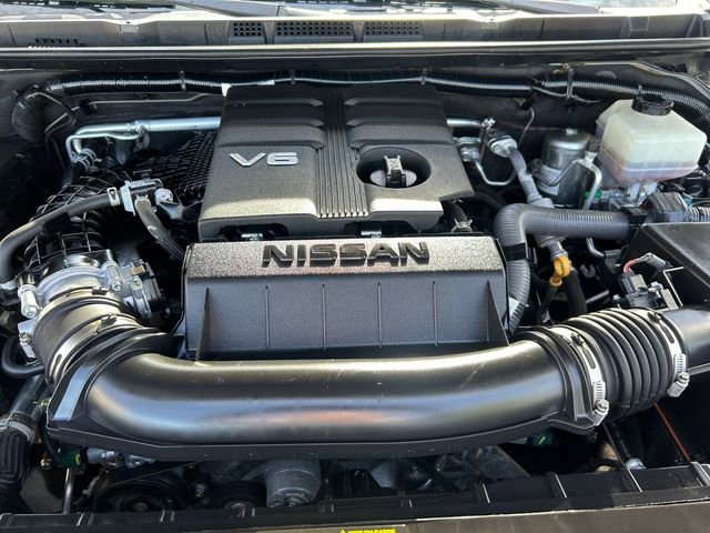 Used 2022 Nissan Frontier PRO-4X w/ Pro-4X Premium Package AWD/4WD image 19