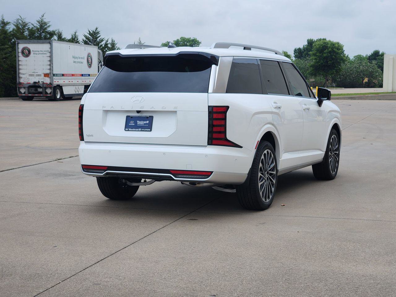 New 2026 Hyundai Palisade Calligraphy FWD image 4