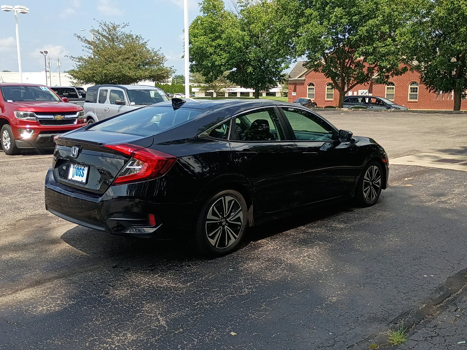 Used 2017 Honda Civic EX-T image 3
