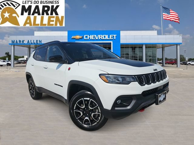 Used 2025 Jeep Compass Trailhawk