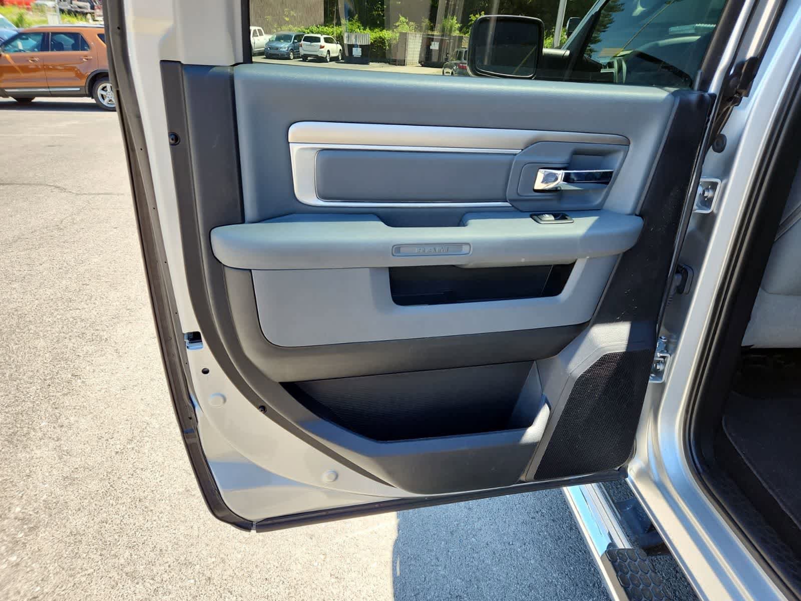 Used 2015 RAM 1500 Big Horn AWD/4WD image 27