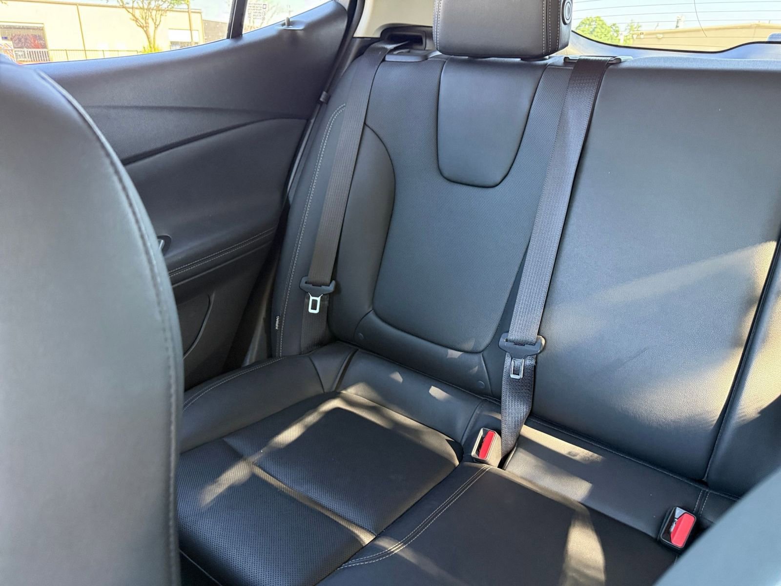 Used 2024 Buick Encore GX Sport Touring FWD image 39