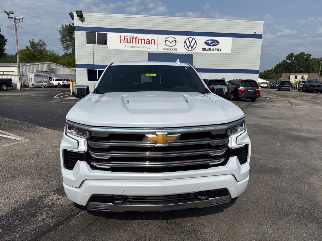 Used 2026 Chevrolet Silverado 1500 High Country AWD/4WD image 8