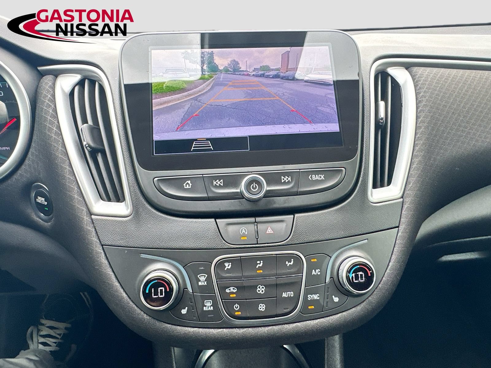 Used 2025 Chevrolet Malibu LT FWD image 18