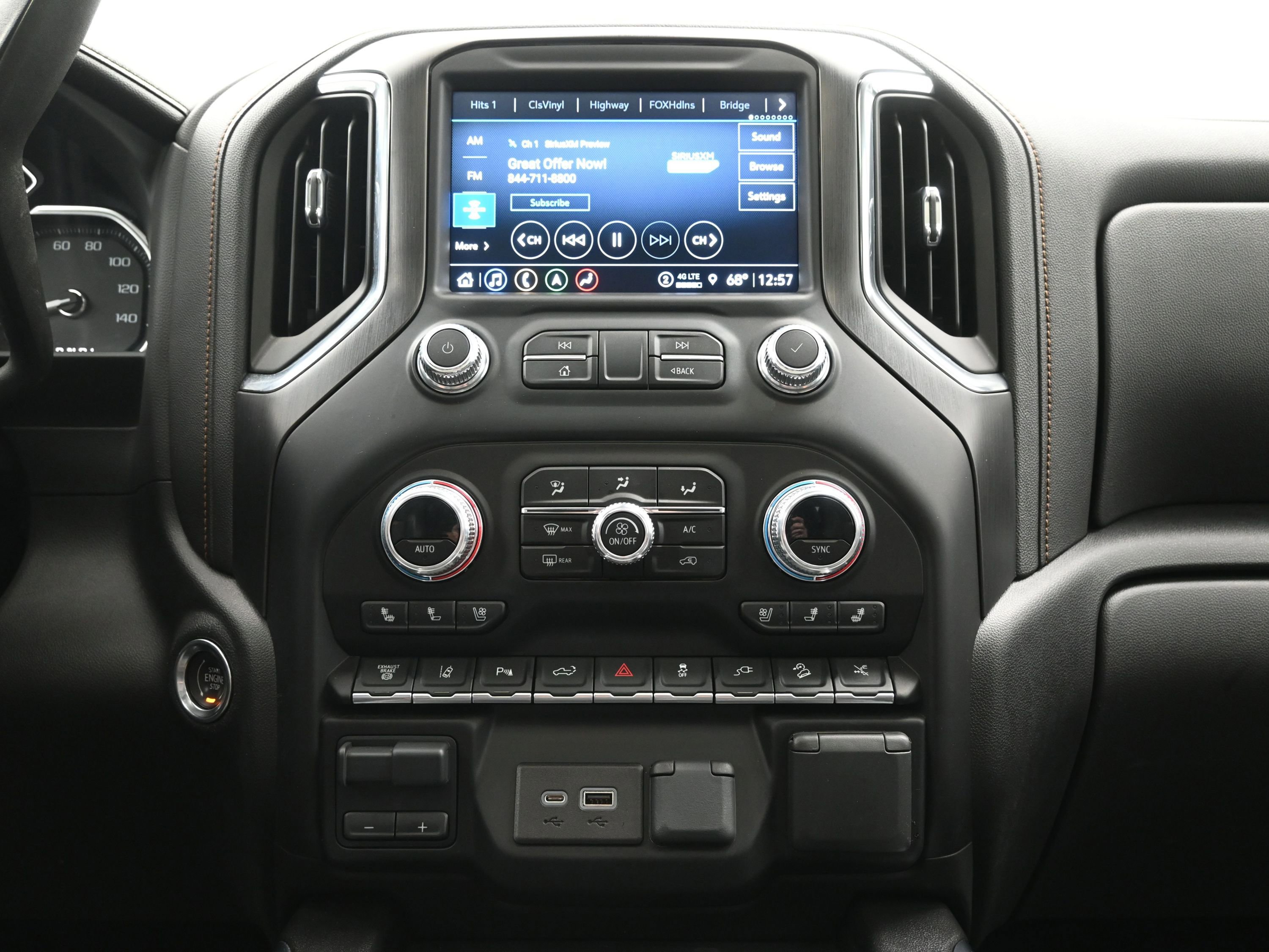 Used 2023 GMC Sierra 2500 AT4 w/ AT4 Premium Plus Package image 17