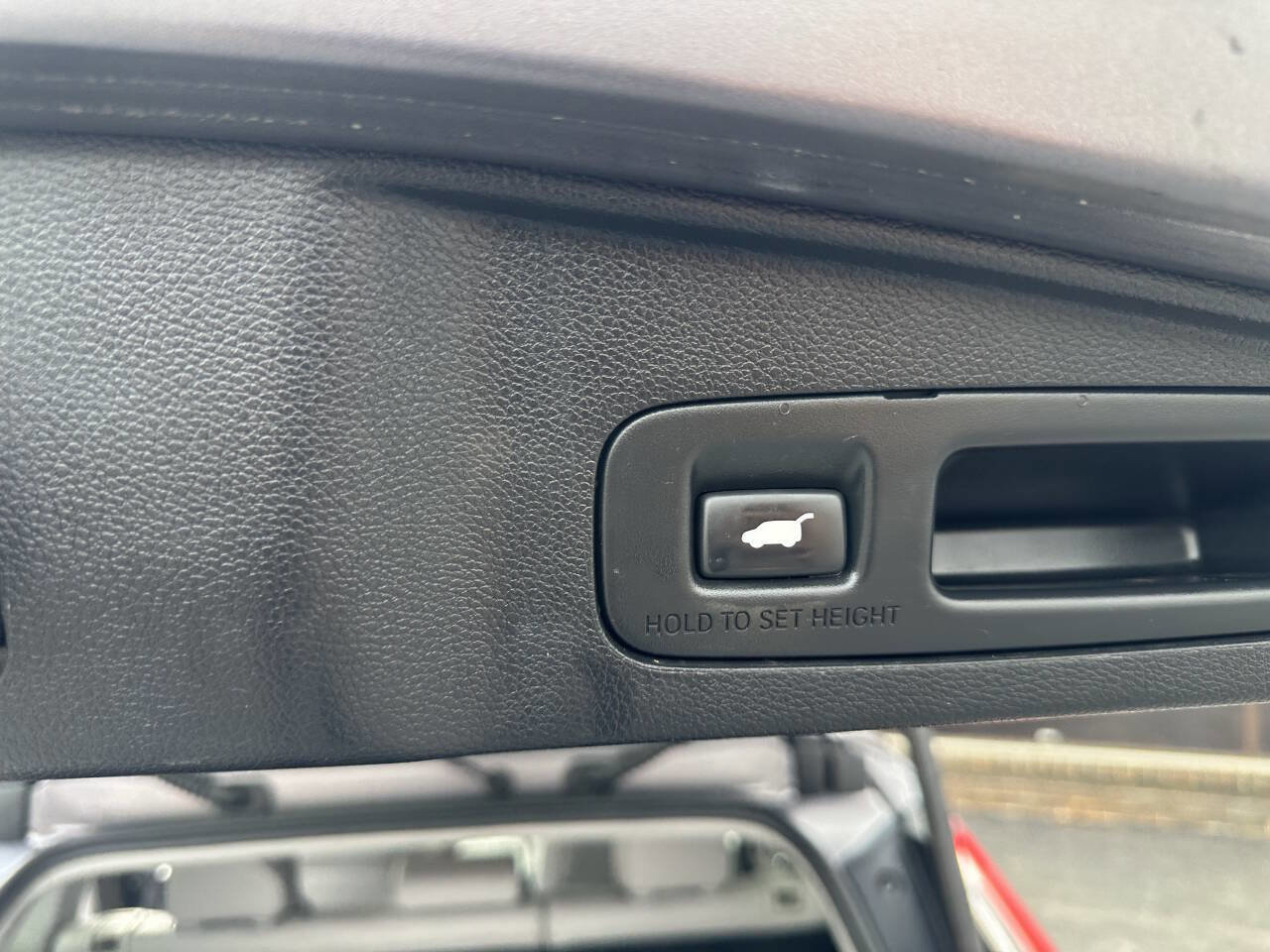 Used 2017 Honda CR-V EX-L image 18