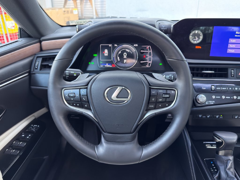 Certified 2024 Lexus ES 300h w/ Premium Package FWD image 20