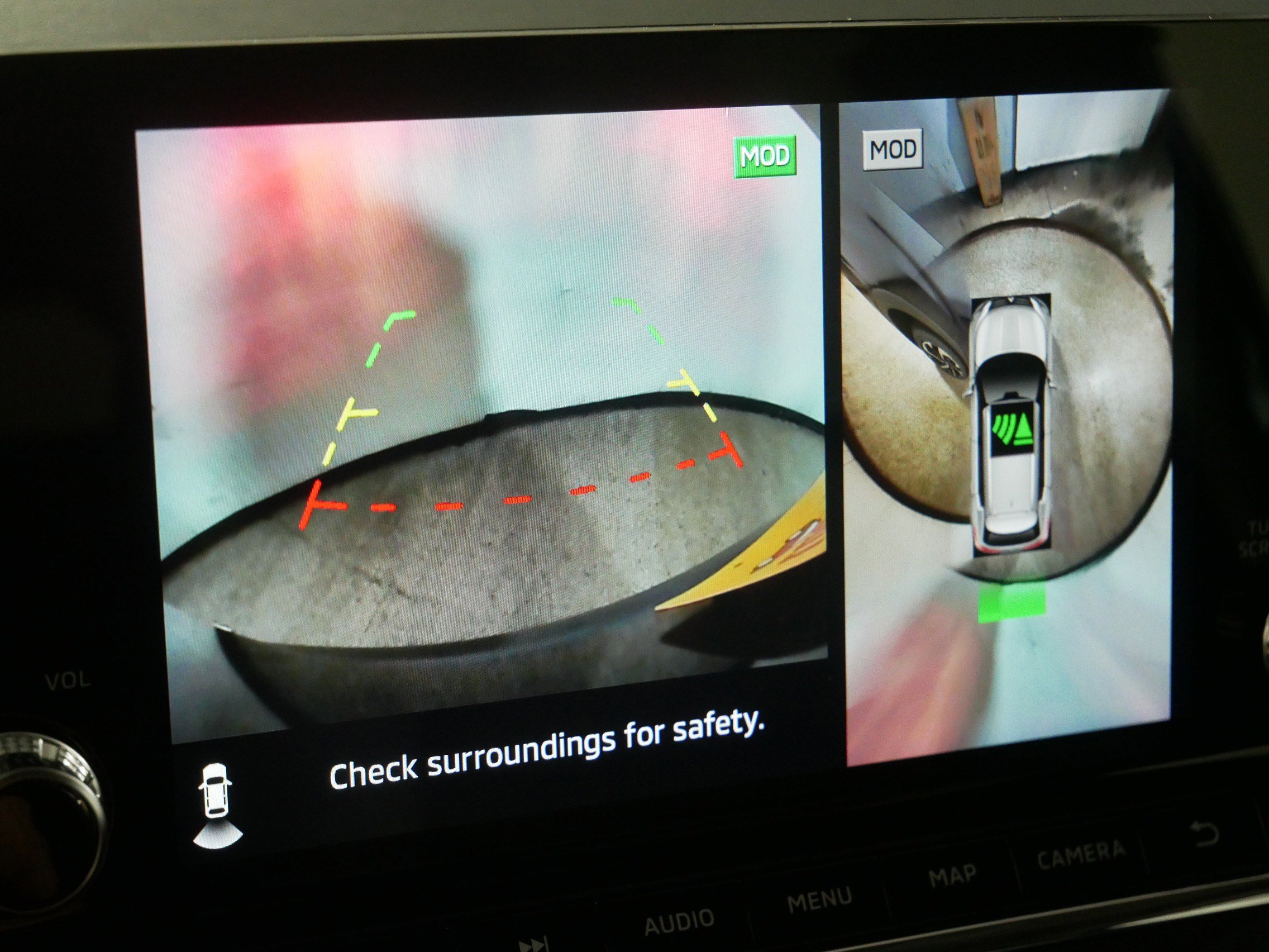 New 2025 Mitsubishi Outlander SE image 9