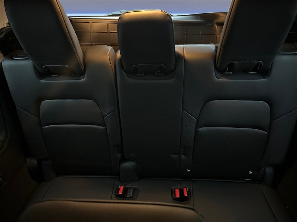 Used 2023 Nissan Pathfinder SL image 16