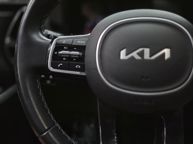 Used 2022 Kia Sorento SX AWD/4WD image 18