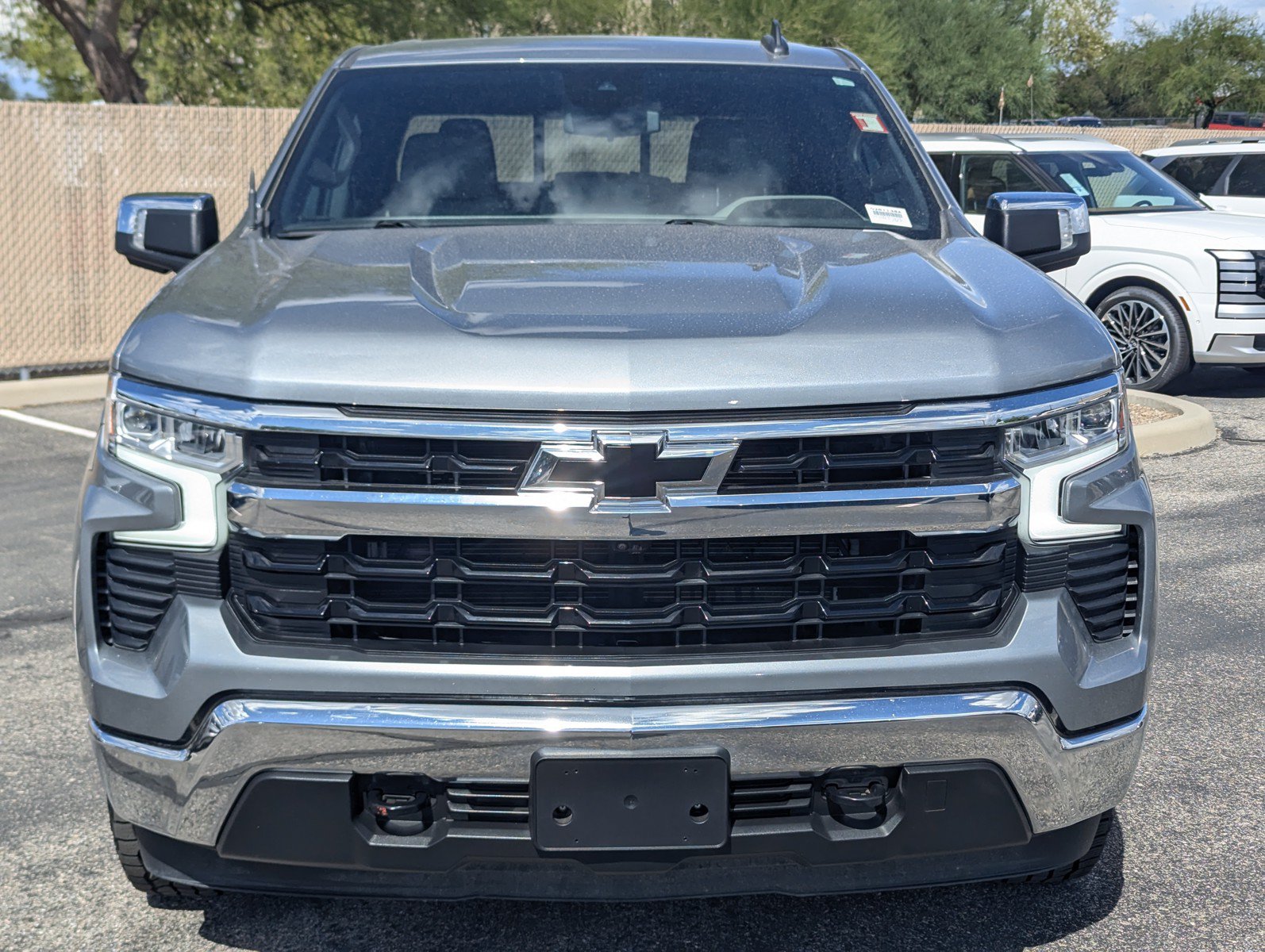 Used 2023 Chevrolet Silverado 1500 LT w/ Z71 Off-Road Package AWD/4WD image 6