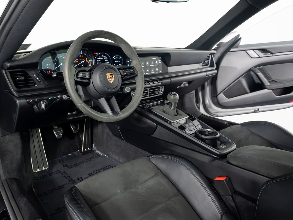 Certified 2022 Porsche 911 Carrera 4 GTS AWD/4WD image 16