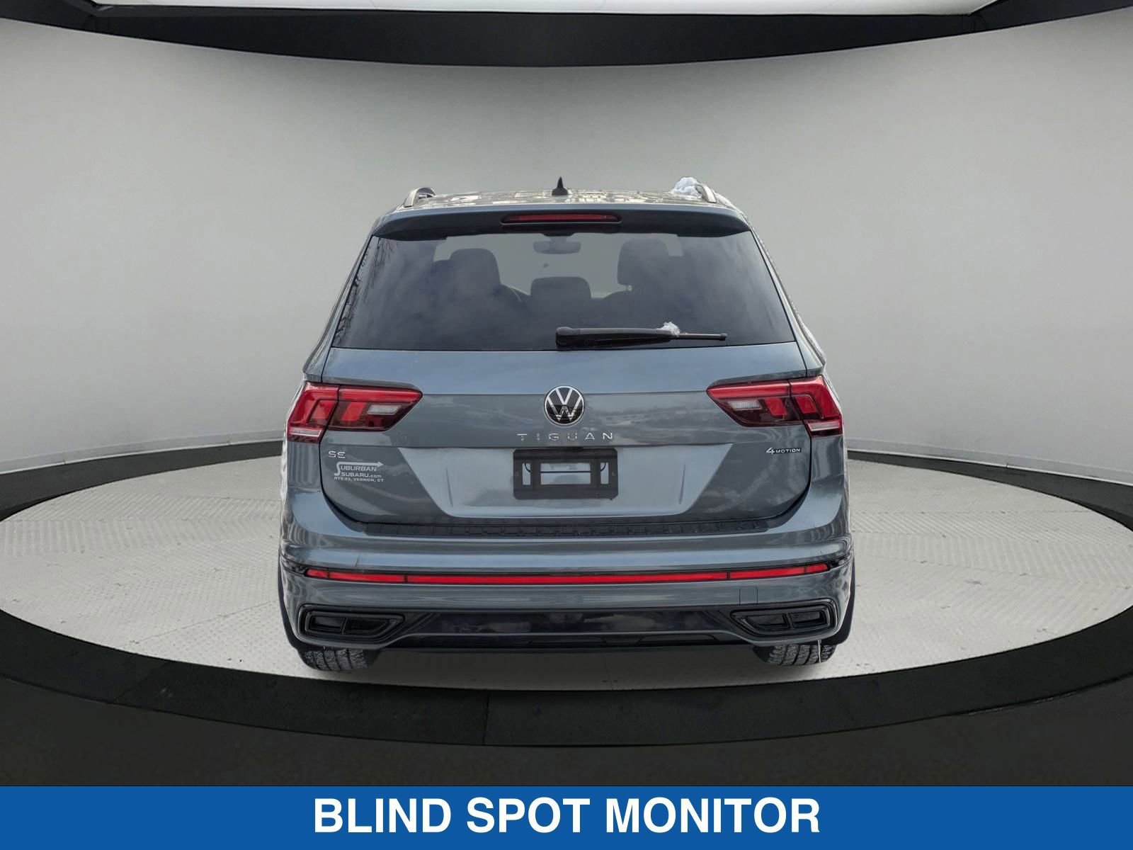 Used 2023 Volkswagen Tiguan SE R-Line image 5