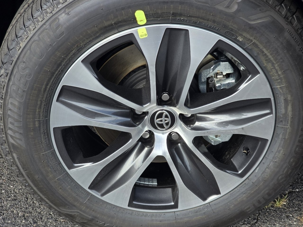 New 2026 Toyota Highlander XLE AWD/4WD image 11