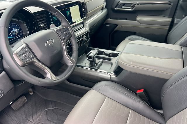Used 2023 Chevrolet Silverado 1500 ZR2 w/ Technology Package AWD/4WD image 10