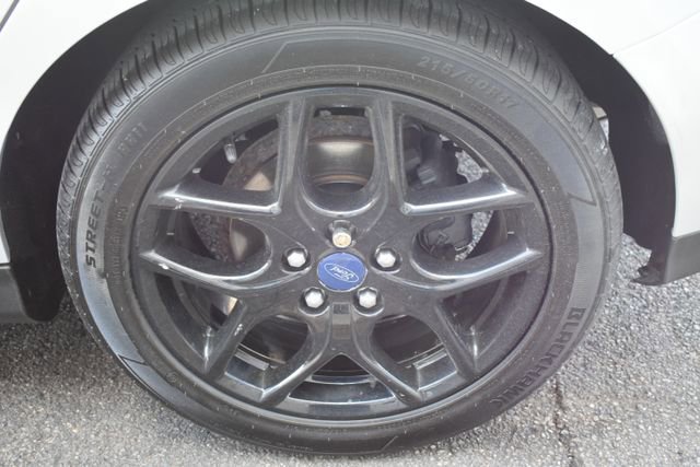 Used 2016 Ford Focus SE w/ Equipment Group 201A image 41