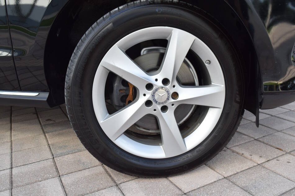 Used 2016 Mercedes-Benz GLE 300d 4MATIC w/ Premium Package image 89
