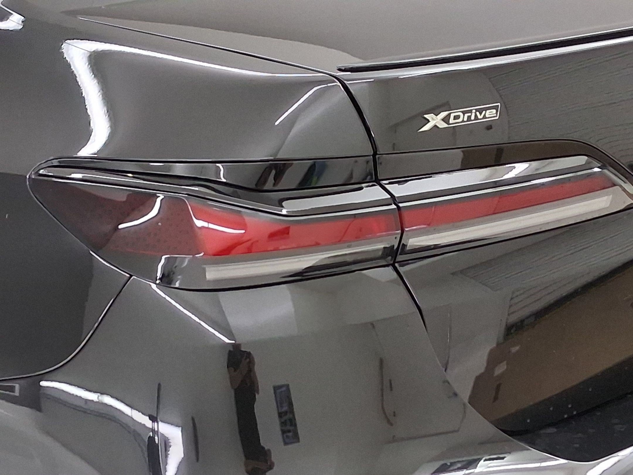 New 2026 BMW 750e xDrive w/ Premium Package AWD/4WD image 11