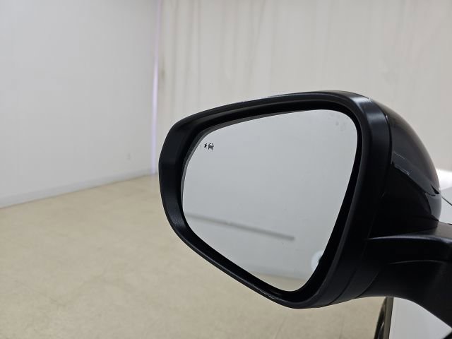 Used 2024 Chevrolet Trax RS w/ Driver Confidence Package image 8