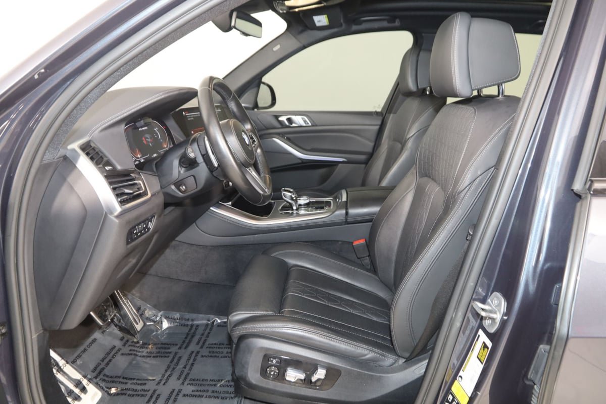Used 2022 BMW X5 M50i w/ Executive Package AWD/4WD image 13
