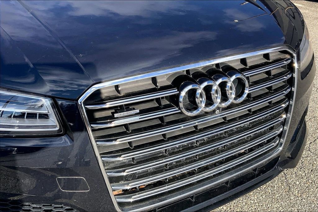 Used 2017 Audi A8 L 3.0T w/ Executive Package image 12