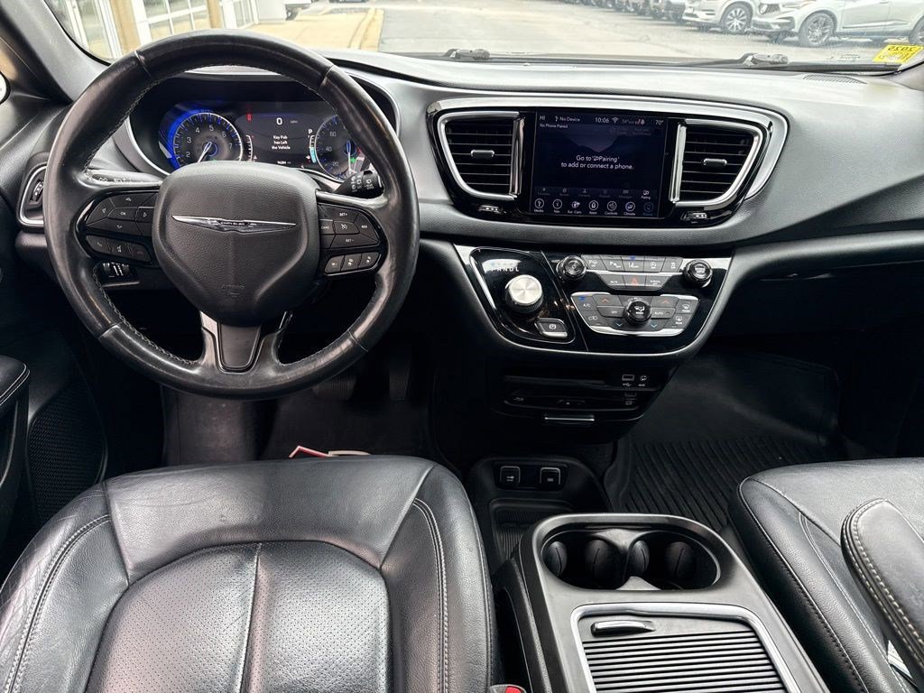Used 2019 Chrysler Pacifica Touring-L Plus w/ Advanced Safetytec Group FWD image 7