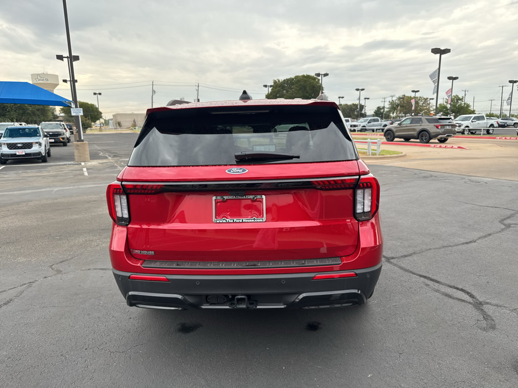 New 2026 Ford Explorer ST-Line w/ ST-Line Street Pack RWD image 6