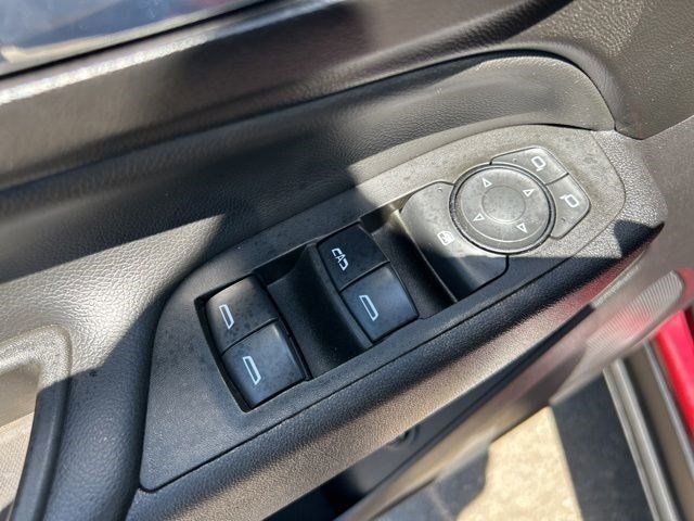 Used 2021 Chevrolet Equinox LT FWD image 12