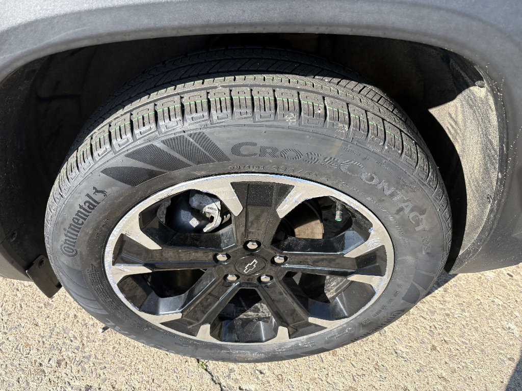 Used 2025 Chevrolet Equinox LT FWD image 9