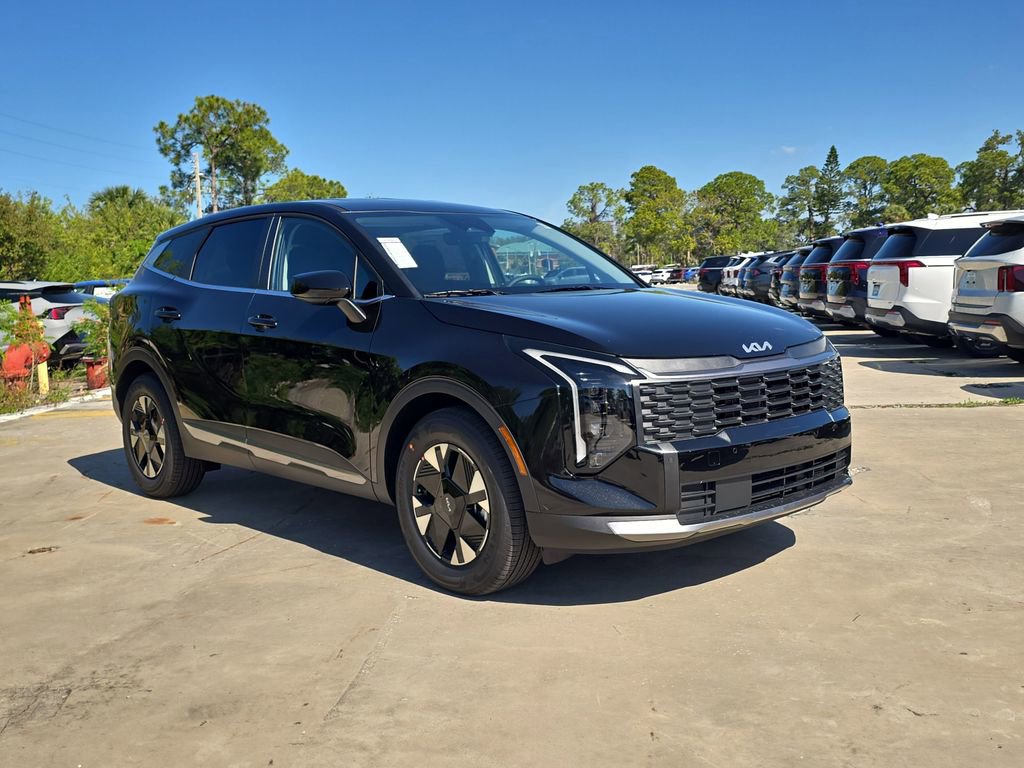 New 2026 Kia Sportage LX image 2