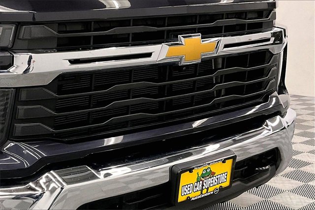 Used 2024 Chevrolet Silverado 2500 LT w/ All Star Edition image 32